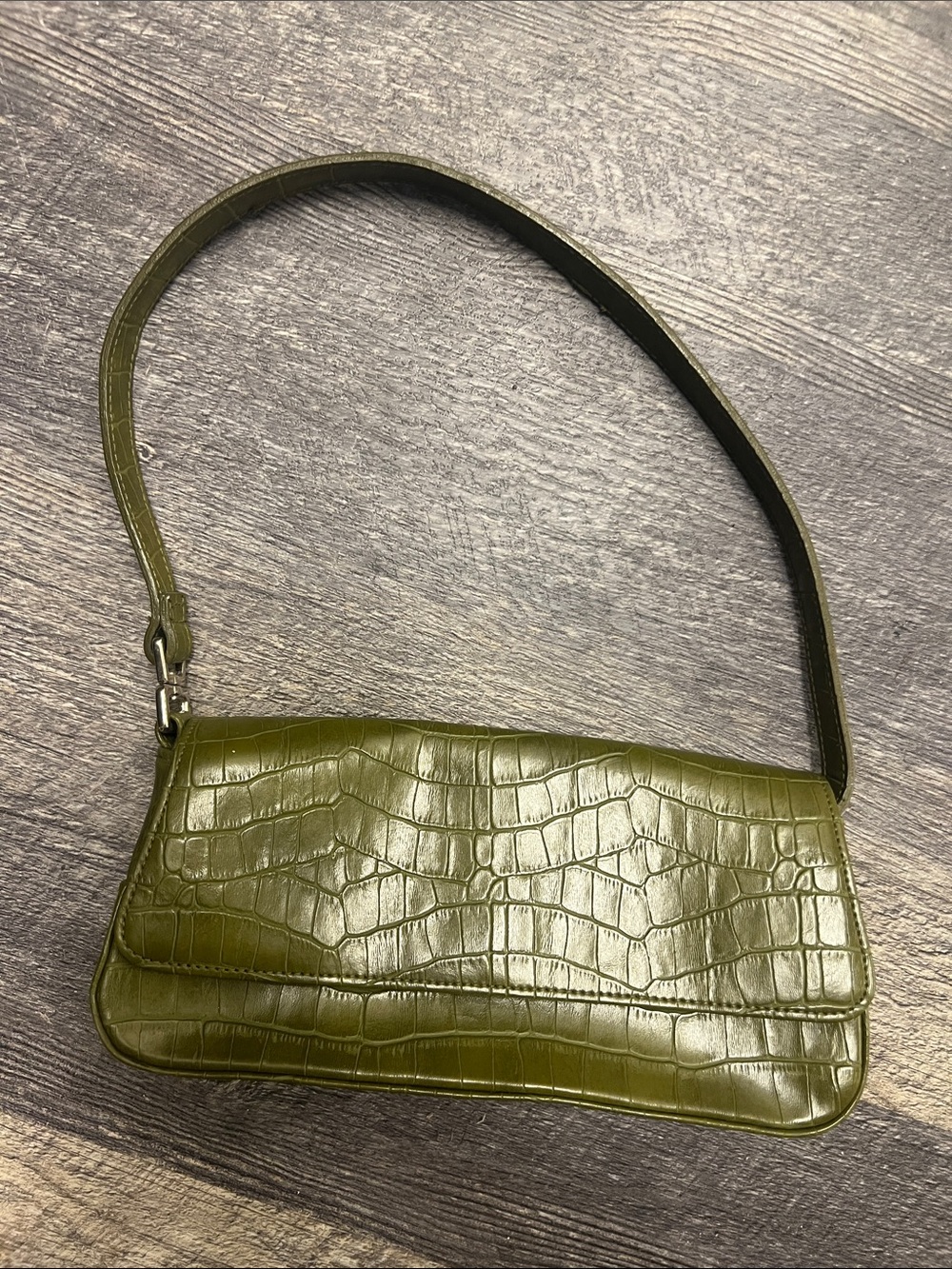 Liz Claiborne Olive Green Croc Embossed Y2K Baguette Shoulder Bag